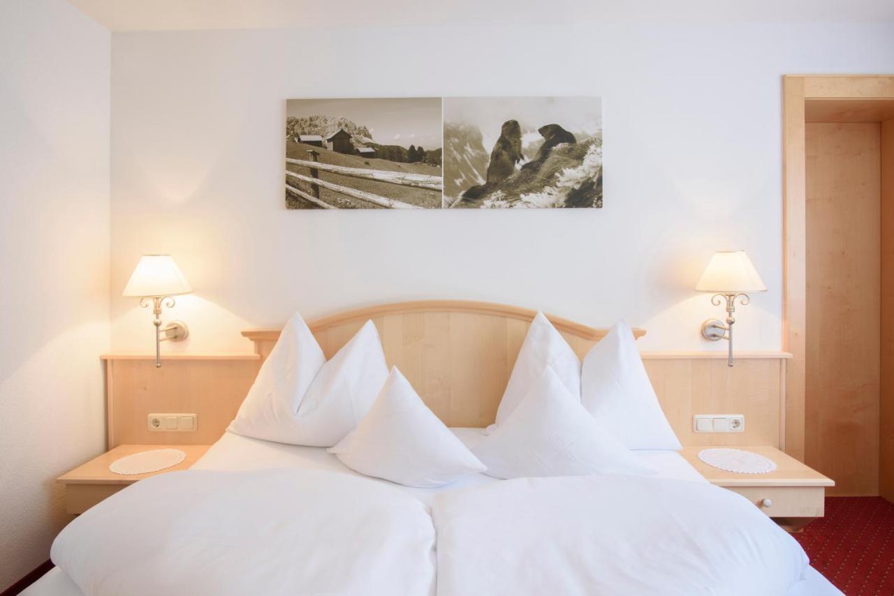 Hotel Silbertal Pokoj fotografie