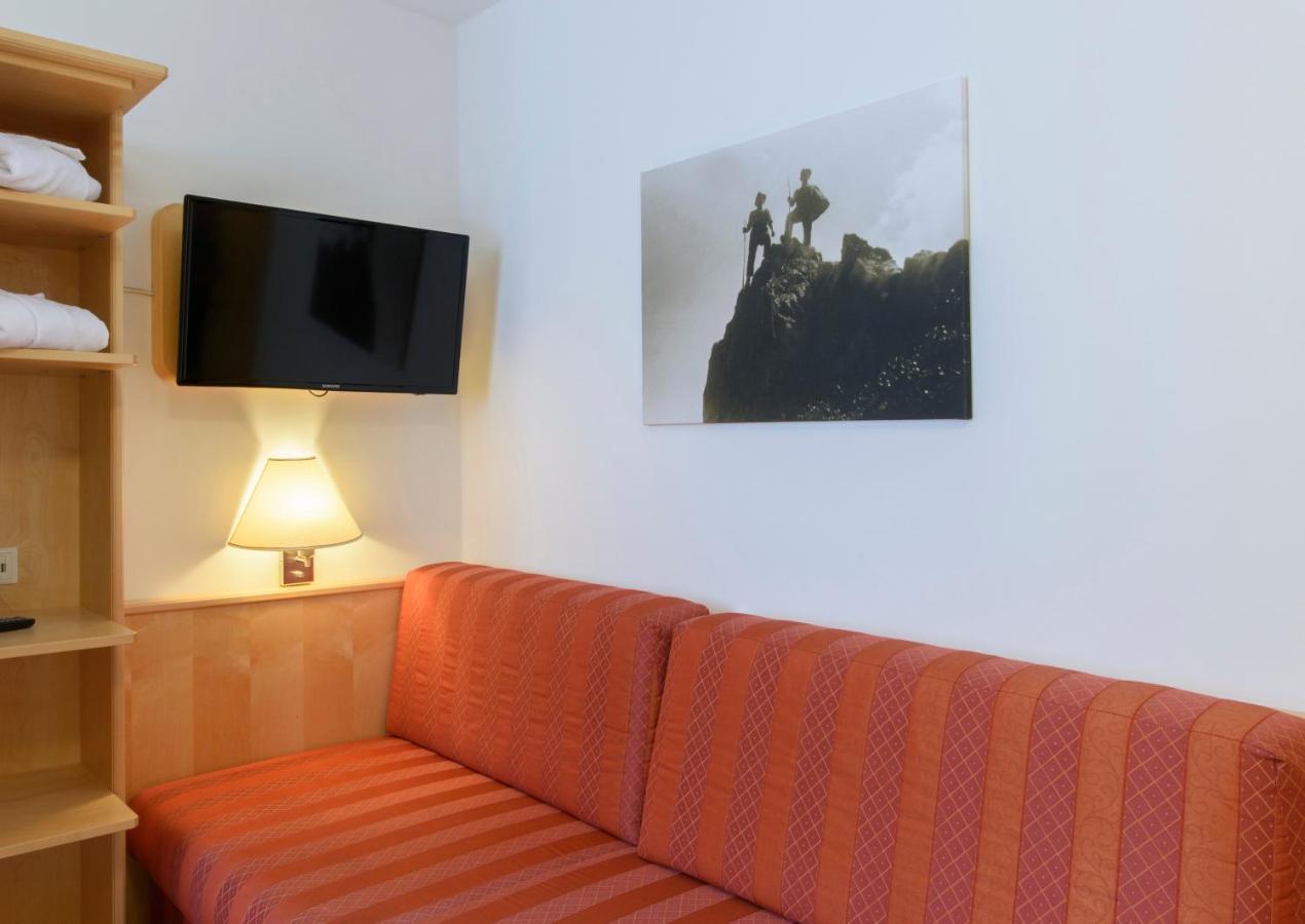 Hotel Silbertal Pokoj fotografie